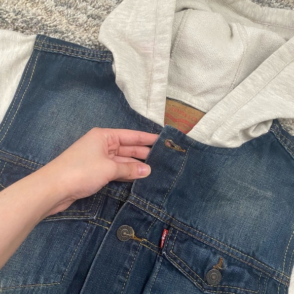 Levi’s Denim Jacket | Levi’s Jean Jacket | Levi’s Denim Jacket Size XS In Women - Picture 11 of 13